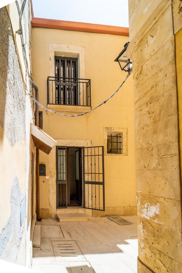 Casa Talete Cozy Apartment In Ortigia - First Floor Syracuse Eksteriør billede